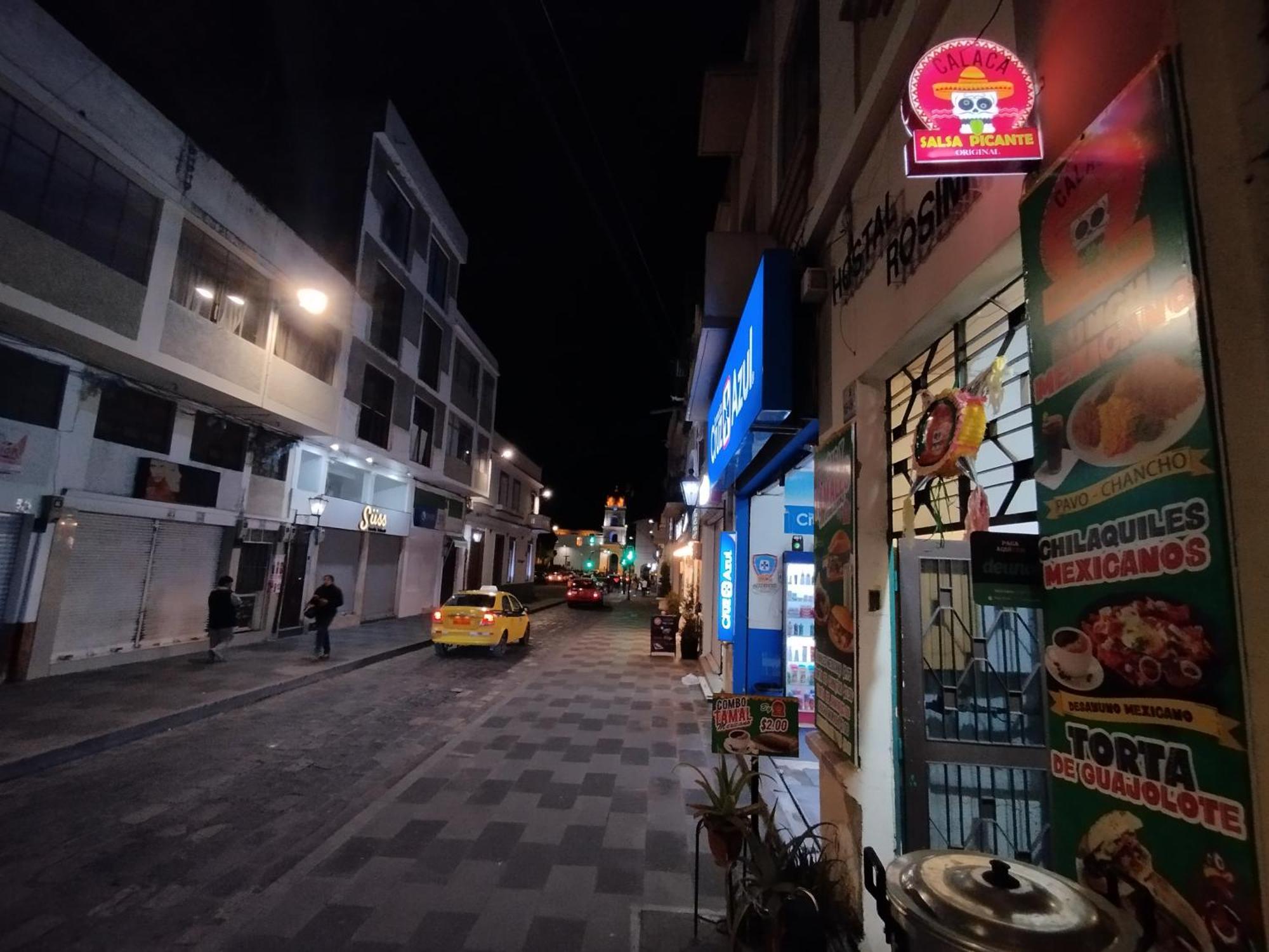 Great Location Bed And Breakfast ลาตาคุงกา ภายนอก รูปภาพ